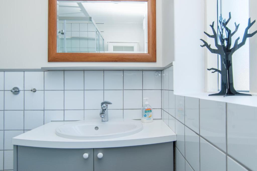 Pearl Of The North Apartments Акурейри Номер фото